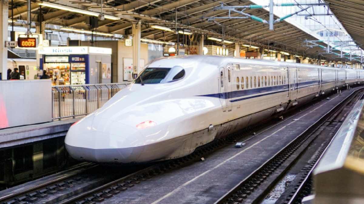 Japan Bullet Train 17 Minutes late