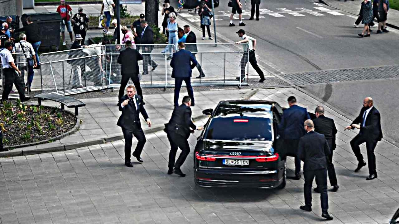 Slovakia's Prime Minister shot